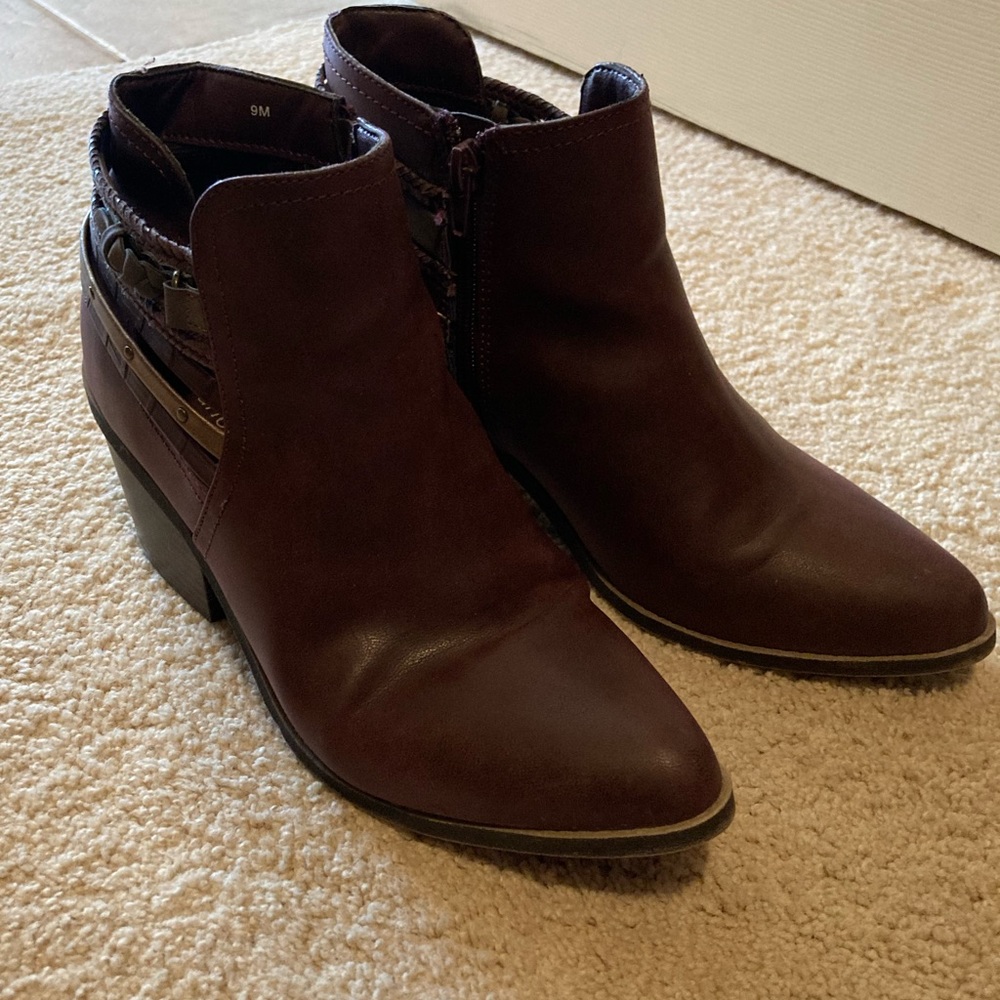 Maurice’s wine- colored bootie